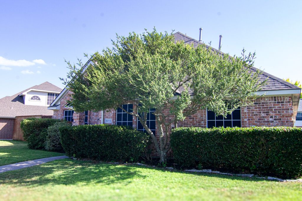 10715 Wild Oak Drive, Frisco, TX 75035