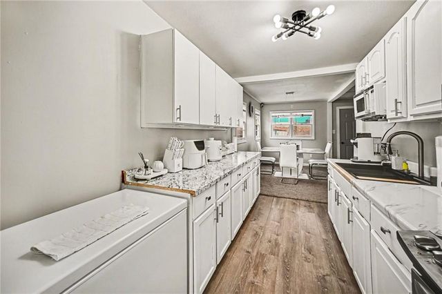 3145 Hawthorne Drive, St Joseph, MO 64501