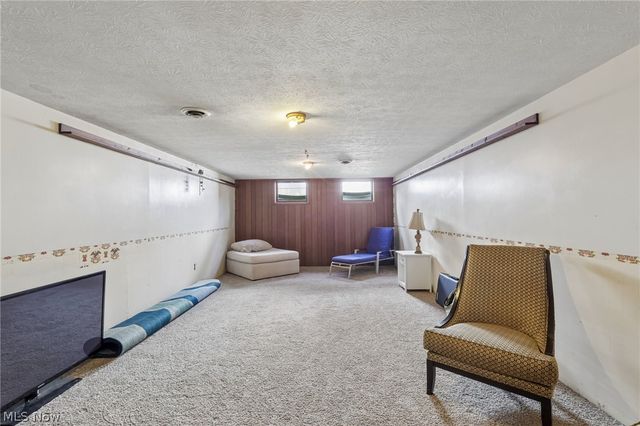 3329 S Maple Lane, Ashtabula, OH 44004