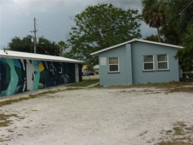 5208 7TH STREET, Zephyrhills, FL 33542