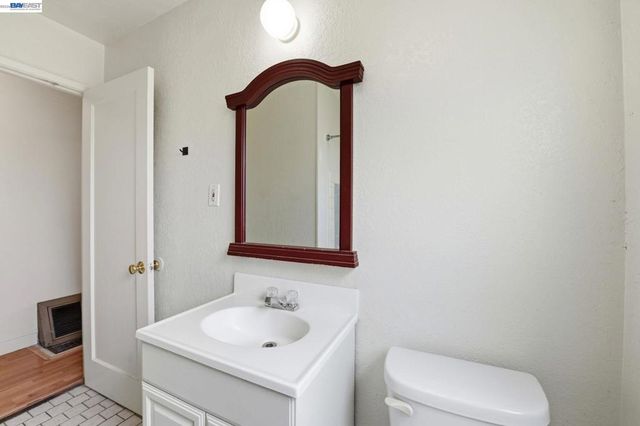 2329 Vestal Ave, Castro Valley, CA 94546