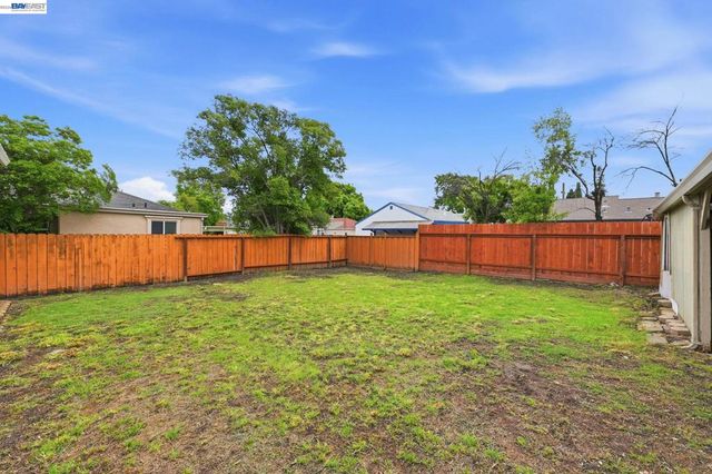 2329 Vestal Ave, Castro Valley, CA 94546