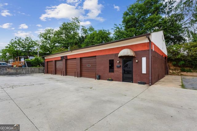 2667 Donald Lee Hollowell Parkway, Atlanta, GA 30318