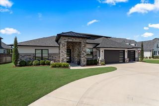 12910 S 28th Place, Bixby, OK 74008