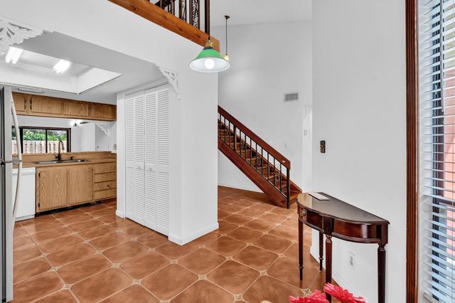 1400 NW 9th Avenue E-33, Boca Raton, FL 33486