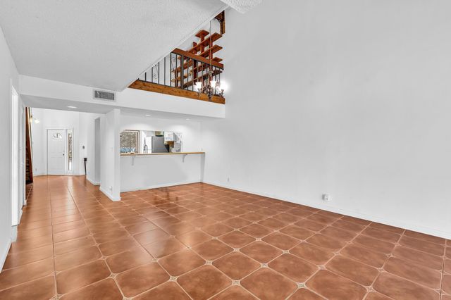 1400 NW 9th Avenue E-33, Boca Raton, FL 33486