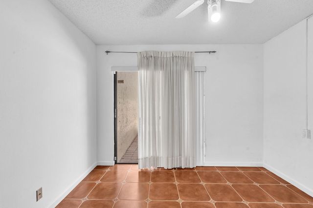 1400 NW 9th Avenue E-33, Boca Raton, FL 33486