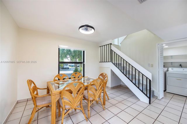 10340 NW 5th Ter 1-26, Miami, FL 33172