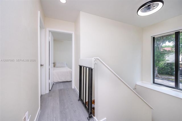 10340 NW 5th Ter 1-26, Miami, FL 33172