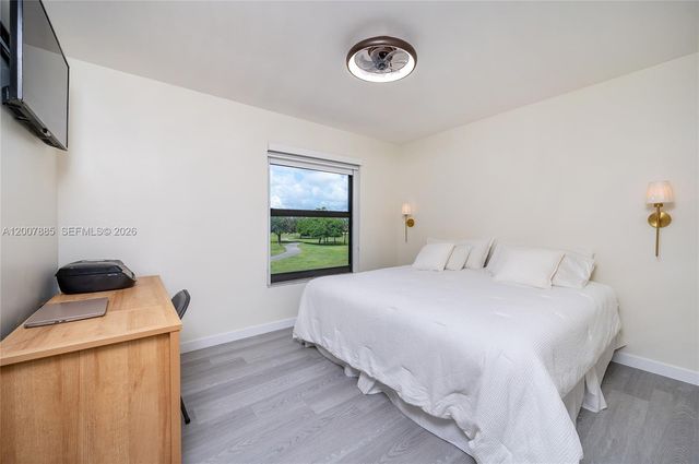 10340 NW 5th Ter 1-26, Miami, FL 33172