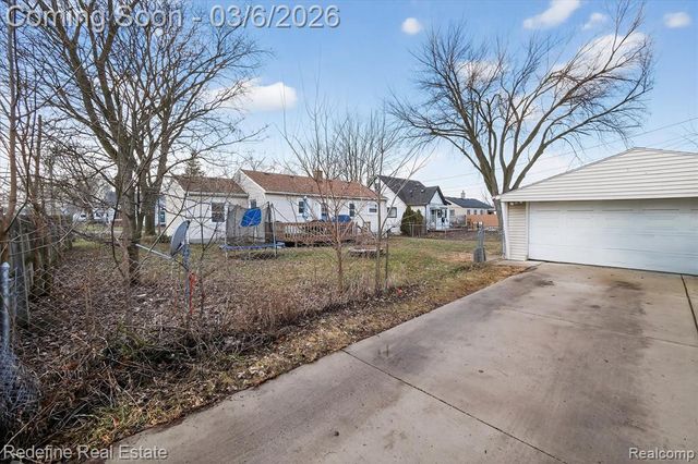 1517 Lillian Street, Westland, MI 48186