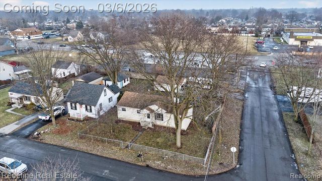 1517 Lillian Street, Westland, MI 48186