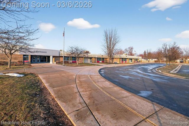 1517 Lillian Street, Westland, MI 48186