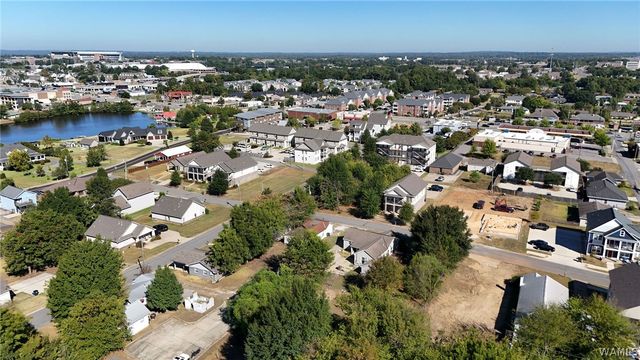 411 17th E, Tuscaloosa, AL 35401