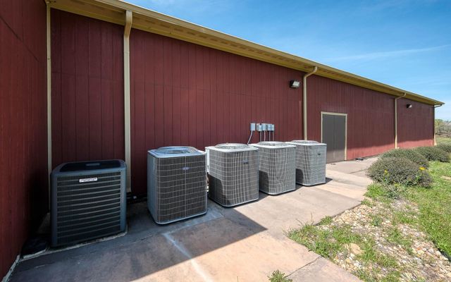 48600 Highway 290 Bus, Hempstead, TX 77445