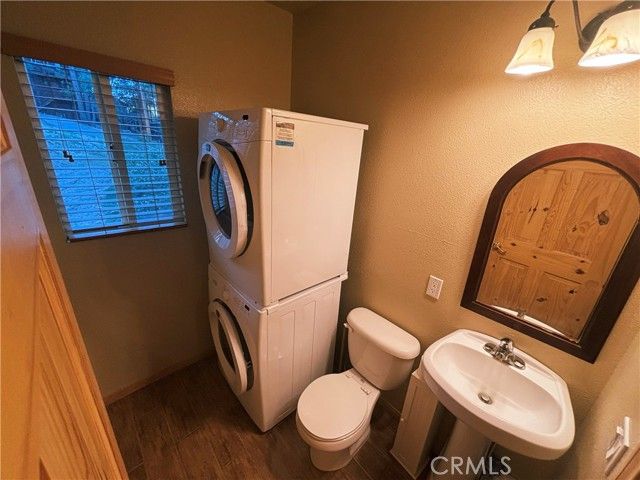 33308 Iris Drive, Green Valley Lake, CA 92341