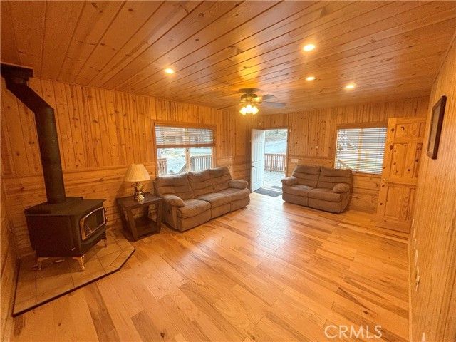 33308 Iris Drive, Green Valley Lake, CA 92341