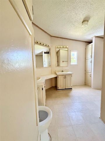 1014 Tealway Drive, Pasadena, TX 77504