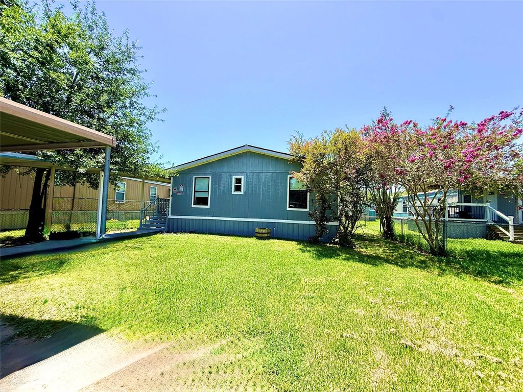 1014 Tealway Drive, Pasadena, TX 77504