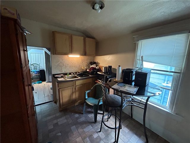 71 Ontario Street, Rochester, NY 14605