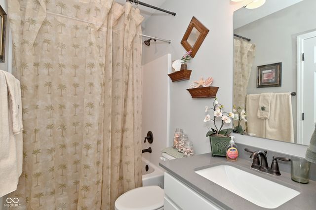 6561 Amber Court, Whitestown, IN 46075