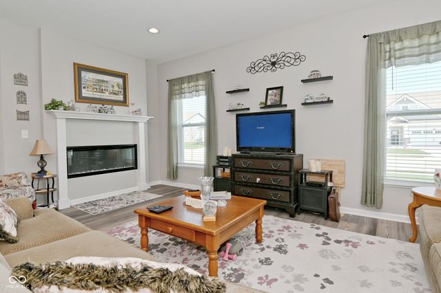 6561 Amber Court, Whitestown, IN 46075