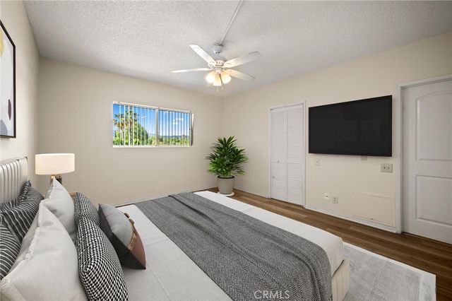 21219 Roscoe Boulevard 211, Canoga Park, CA 91304