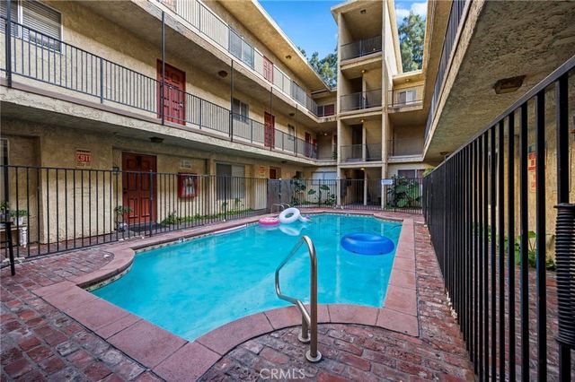 21219 Roscoe Boulevard 211, Canoga Park, CA 91304