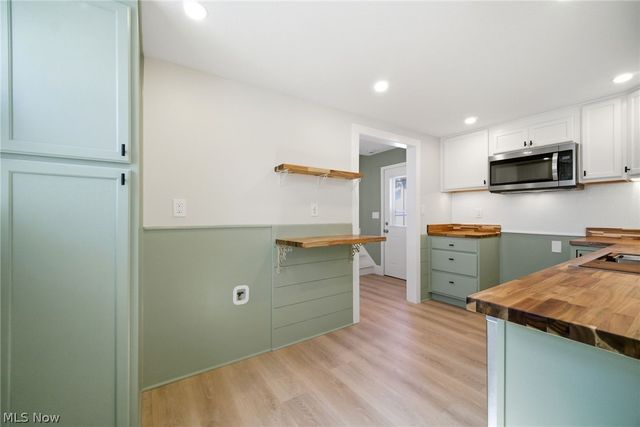 241 King Street, Fairport Harbor, OH 44077