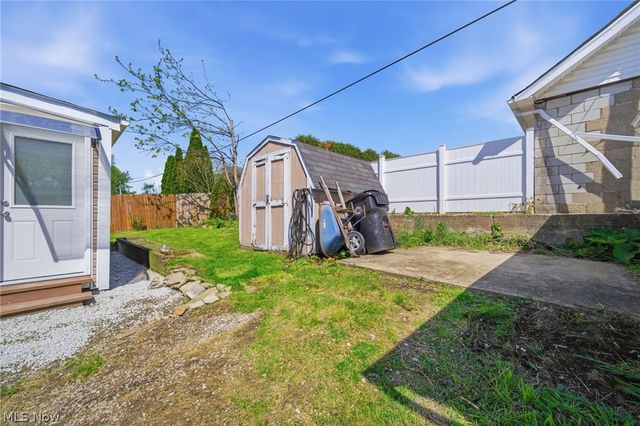 241 King Street, Fairport Harbor, OH 44077