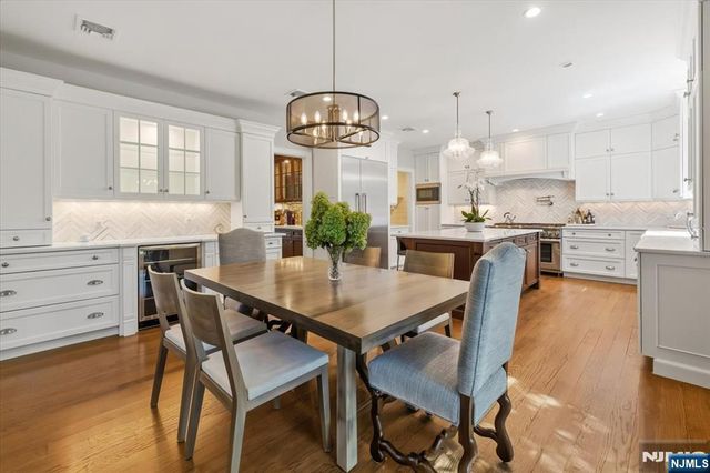 10 Day Avenue, Tenafly, NJ 07670
