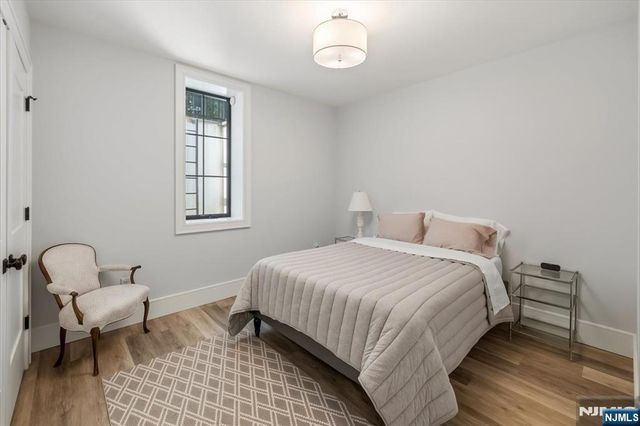 10 Day Avenue, Tenafly, NJ 07670