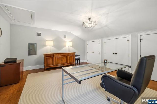 10 Day Avenue, Tenafly, NJ 07670