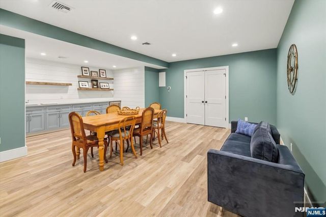 10 Day Avenue, Tenafly, NJ 07670