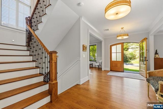 10 Day Avenue, Tenafly, NJ 07670