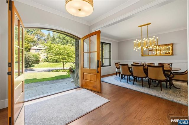10 Day Avenue, Tenafly, NJ 07670
