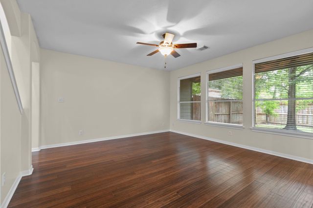 142 W Burberry Circle, The Woodlands, TX 77384