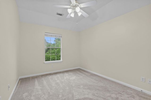142 W Burberry Circle, The Woodlands, TX 77384