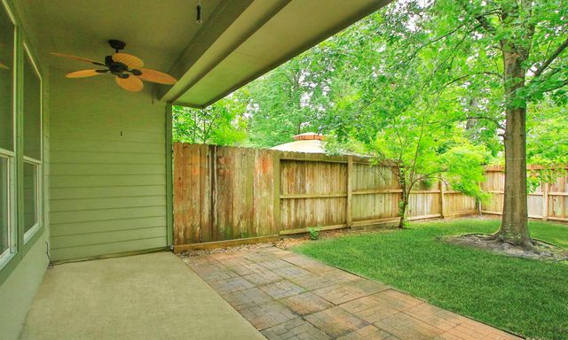 142 W Burberry Circle, The Woodlands, TX 77384