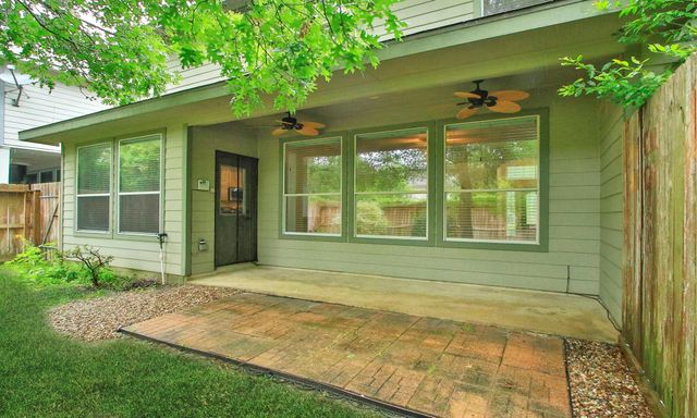 142 W Burberry Circle, The Woodlands, TX 77384