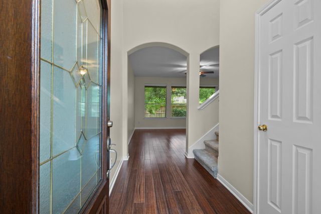142 W Burberry Circle, The Woodlands, TX 77384