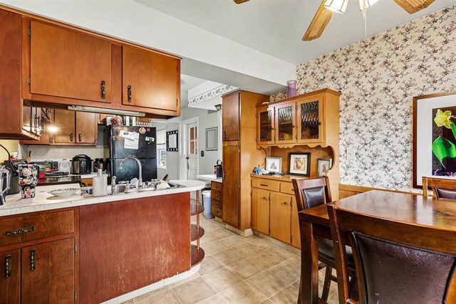 1636 Delwood Avenue, Wyoming, MI 49509