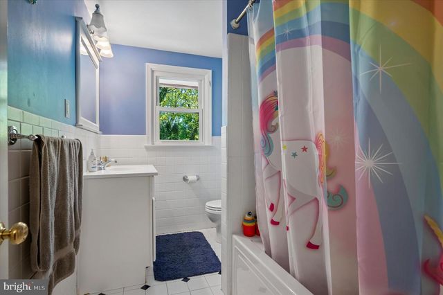 774 ROBINHOOD RD, Bryn Mawr, PA 19010