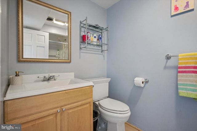 774 ROBINHOOD RD, Bryn Mawr, PA 19010