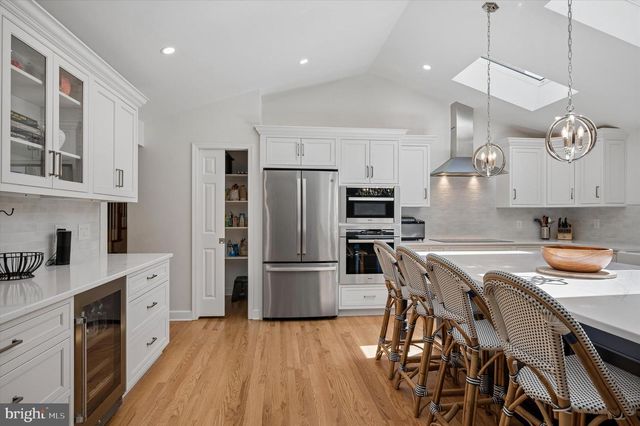 774 ROBINHOOD RD, Bryn Mawr, PA 19010