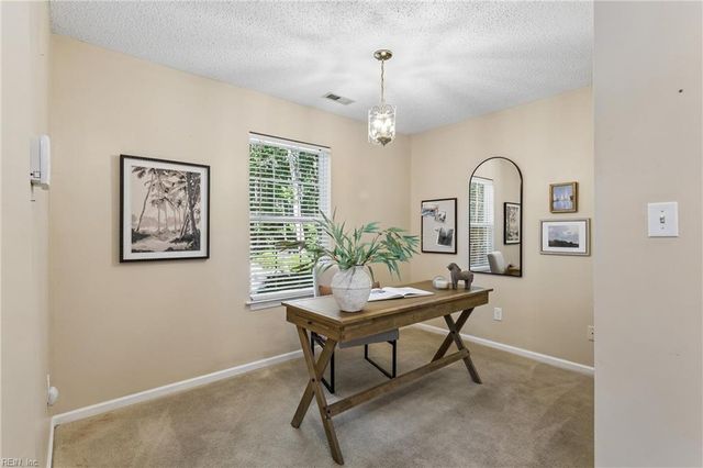 3884 Fox RN, Williamsburg, VA 23188