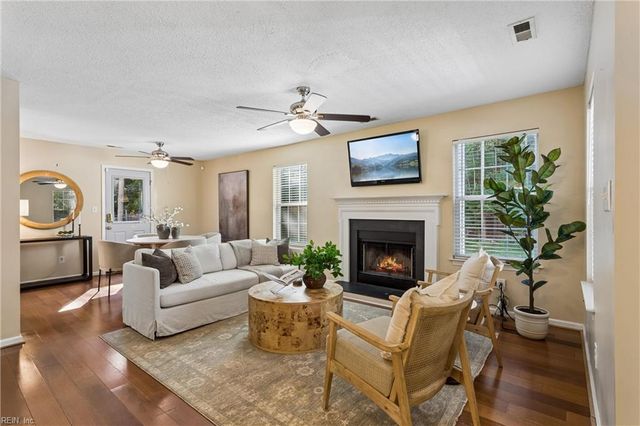 3884 Fox RN, Williamsburg, VA 23188