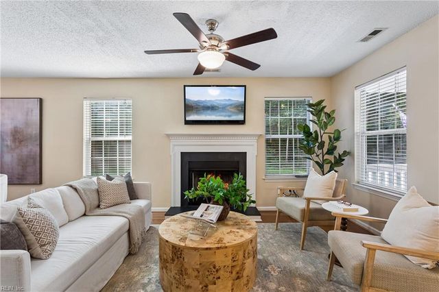 3884 Fox RN, Williamsburg, VA 23188