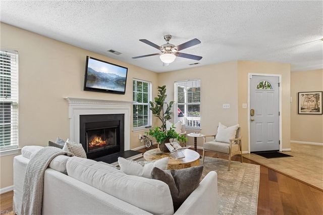 3884 Fox RN, Williamsburg, VA 23188