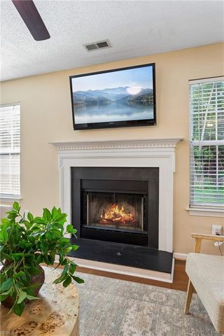 3884 Fox RN, Williamsburg, VA 23188